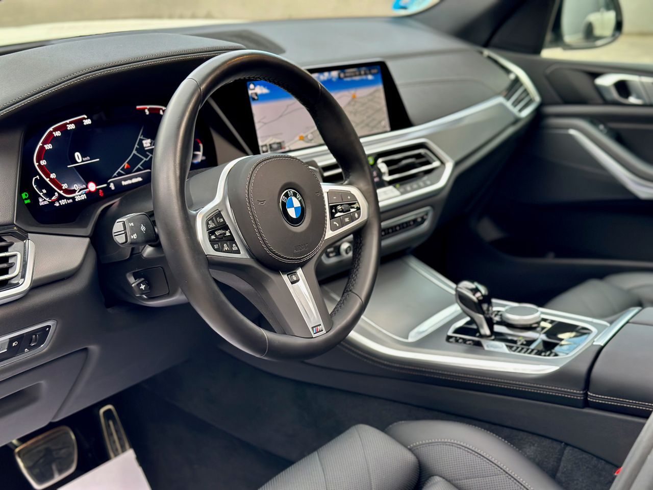 BMW X5 XDRIVE40DA PAQUETE M, TECHO PANORAMICO SUSPENSION ADPATATIVA - Foto 25