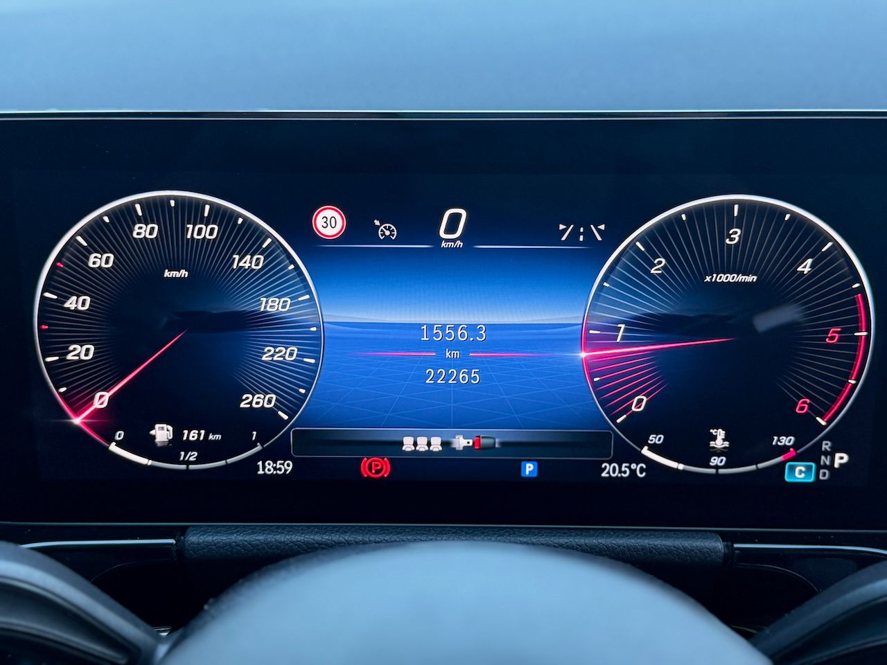 Mercedes GLA 200 D AMG LINE - Foto 13