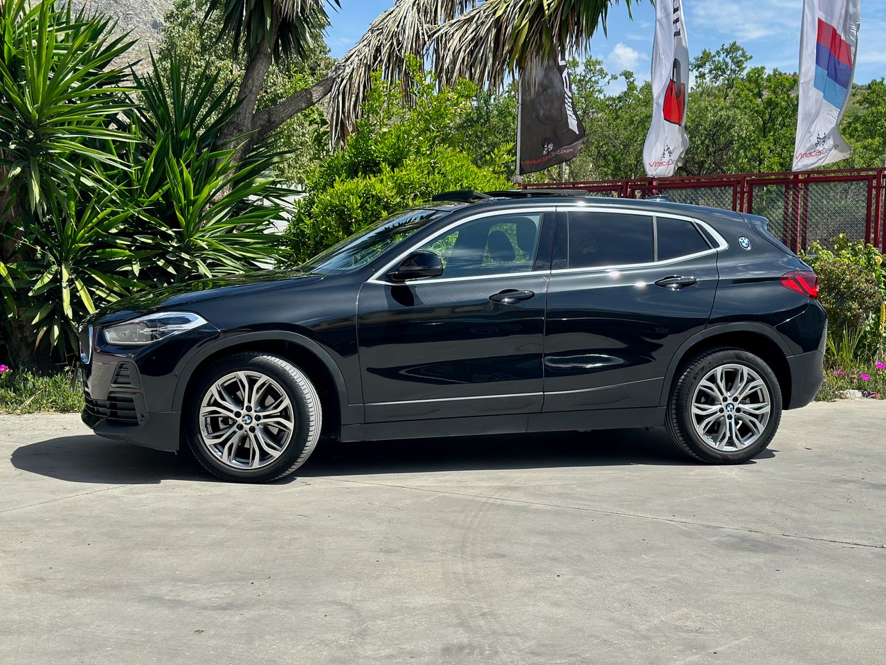 BMW X2 SDRIVE18I AUTO. TECHO PANORAMICO - Foto 6