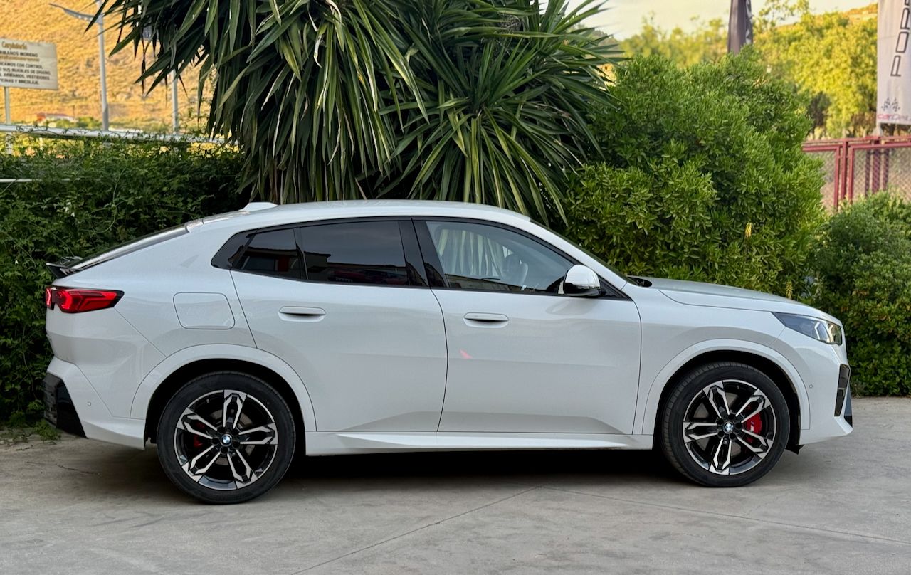 BMW X1 SDRIVE18D M SPORT PRO - Foto 8