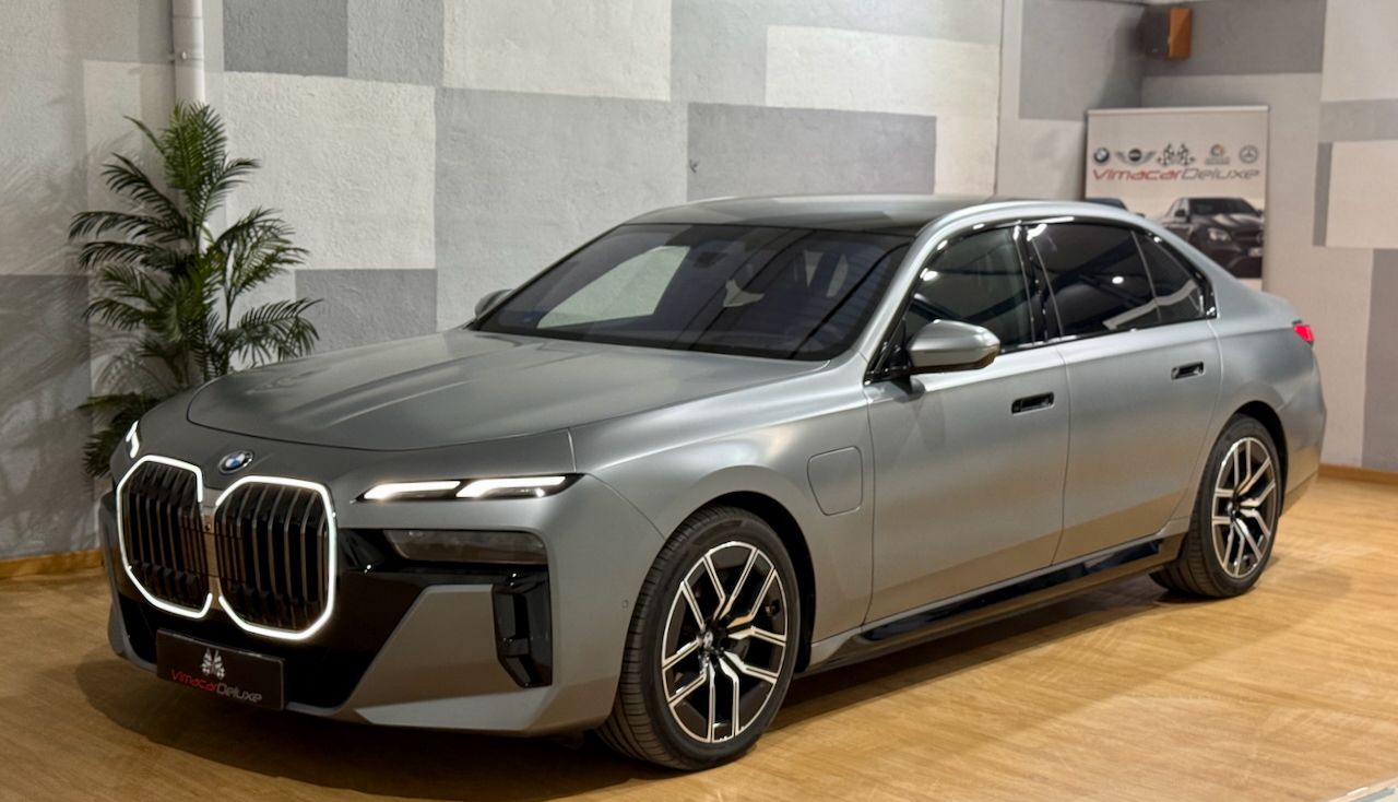 BMW Serie 7 750e xDrive THEATRE SCRREN - Foto 28