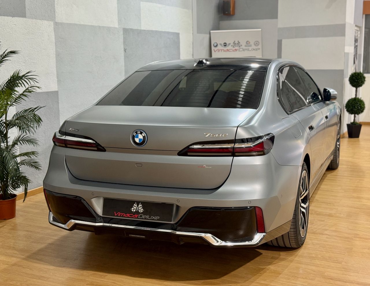 BMW Serie 7 750e xDrive THEATRE SCRREN - Foto 38