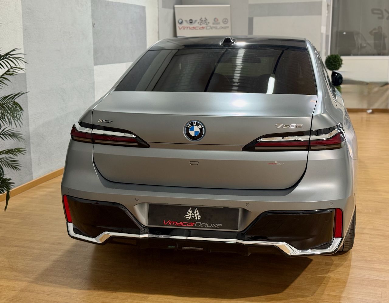 BMW Serie 7 750e xDrive THEATRE SCRREN - Foto 7