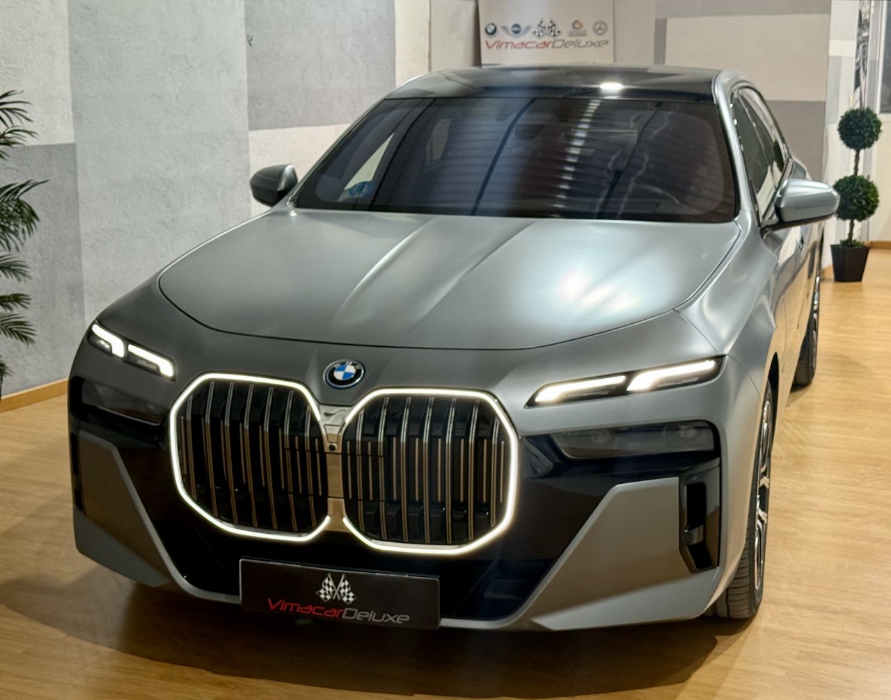 BMW Serie 7 750e xDrive THEATRE SCRREN - Foto 33