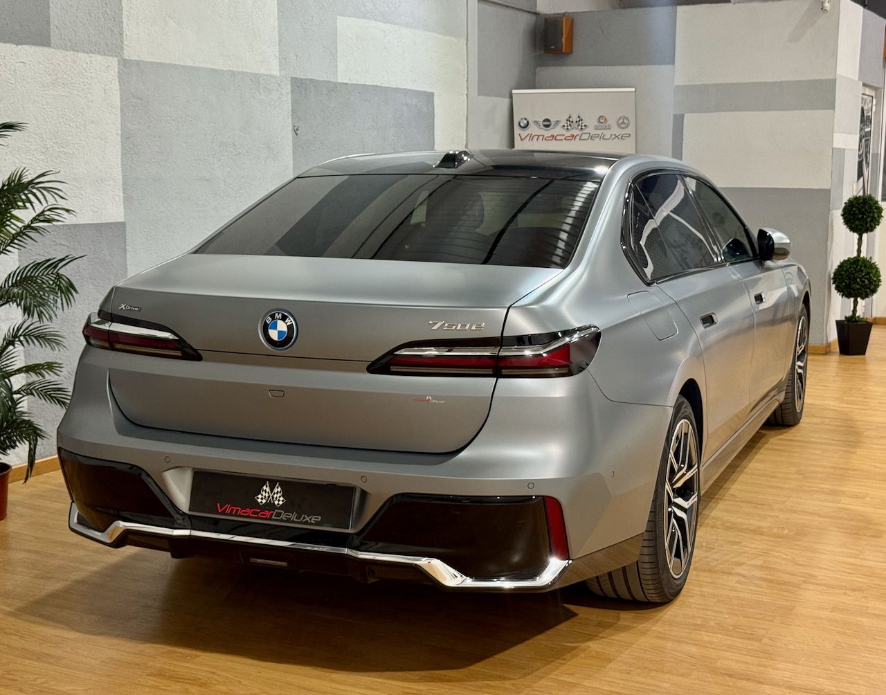 BMW Serie 7 750e xDrive THEATRE SCRREN - Foto 43