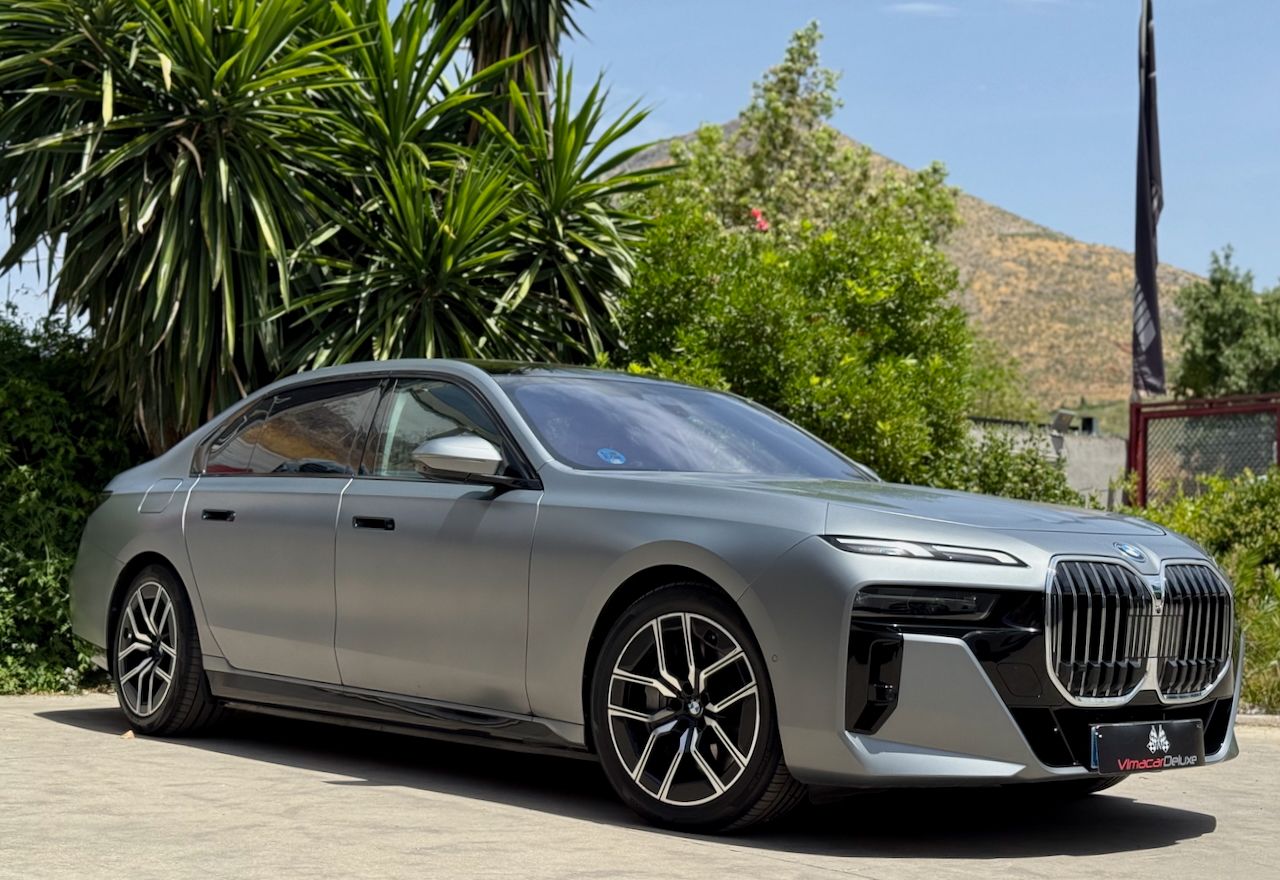 BMW Serie 7 750e xDrive THEATRE SCRREN - Foto 38