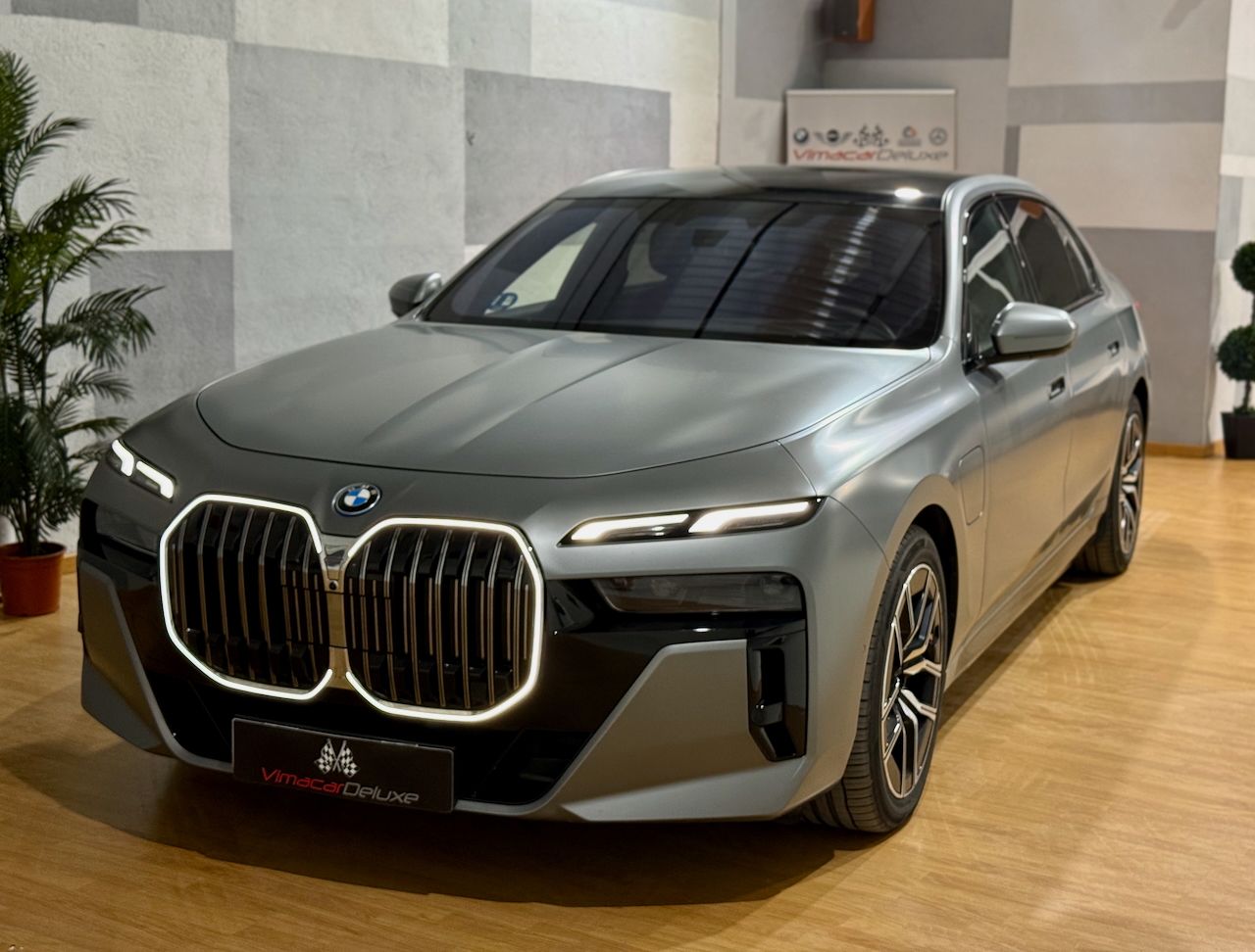 BMW Serie 7 750e xDrive THEATRE SCRREN - Foto 29