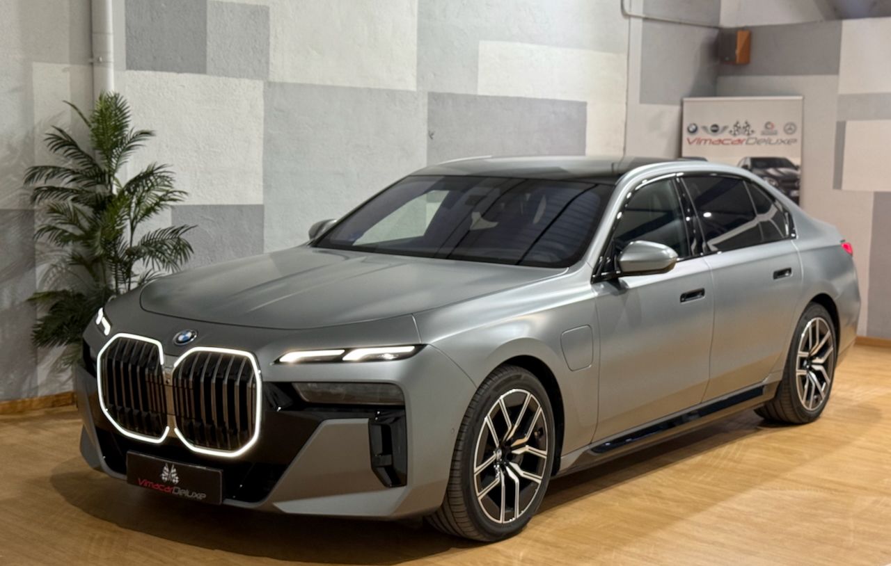 BMW Serie 7 750e xDrive THEATRE SCRREN - Foto 27