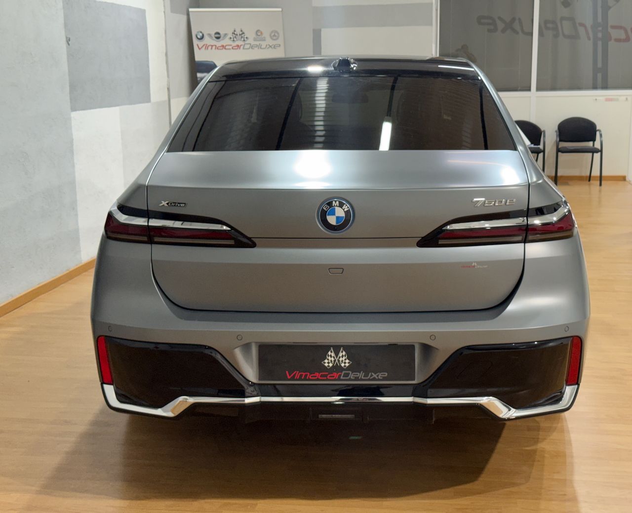 BMW Serie 7 750e xDrive THEATRE SCRREN - Foto 42