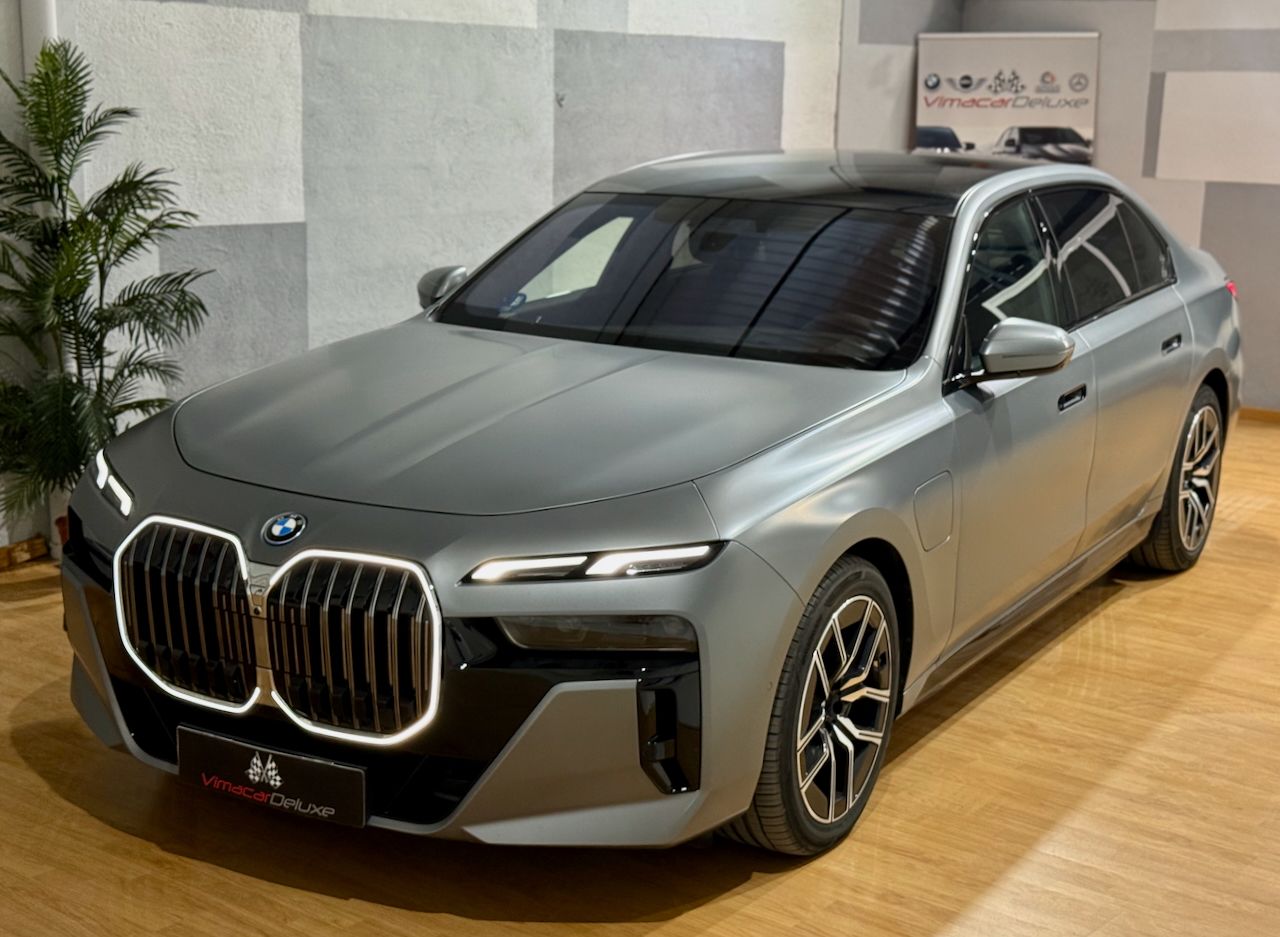 BMW Serie 7 750e xDrive THEATRE SCRREN - Foto 31