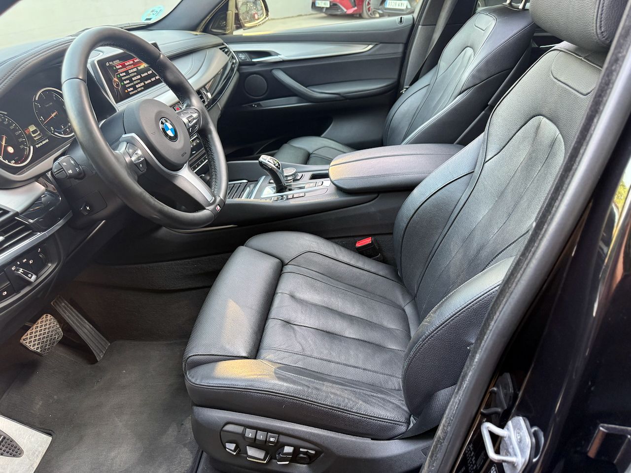 BMW X6 xDrive40d - Foto 23
