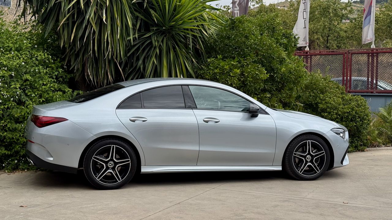 Mercedes CLA 220 d Coupé AMG LINE - Foto 7