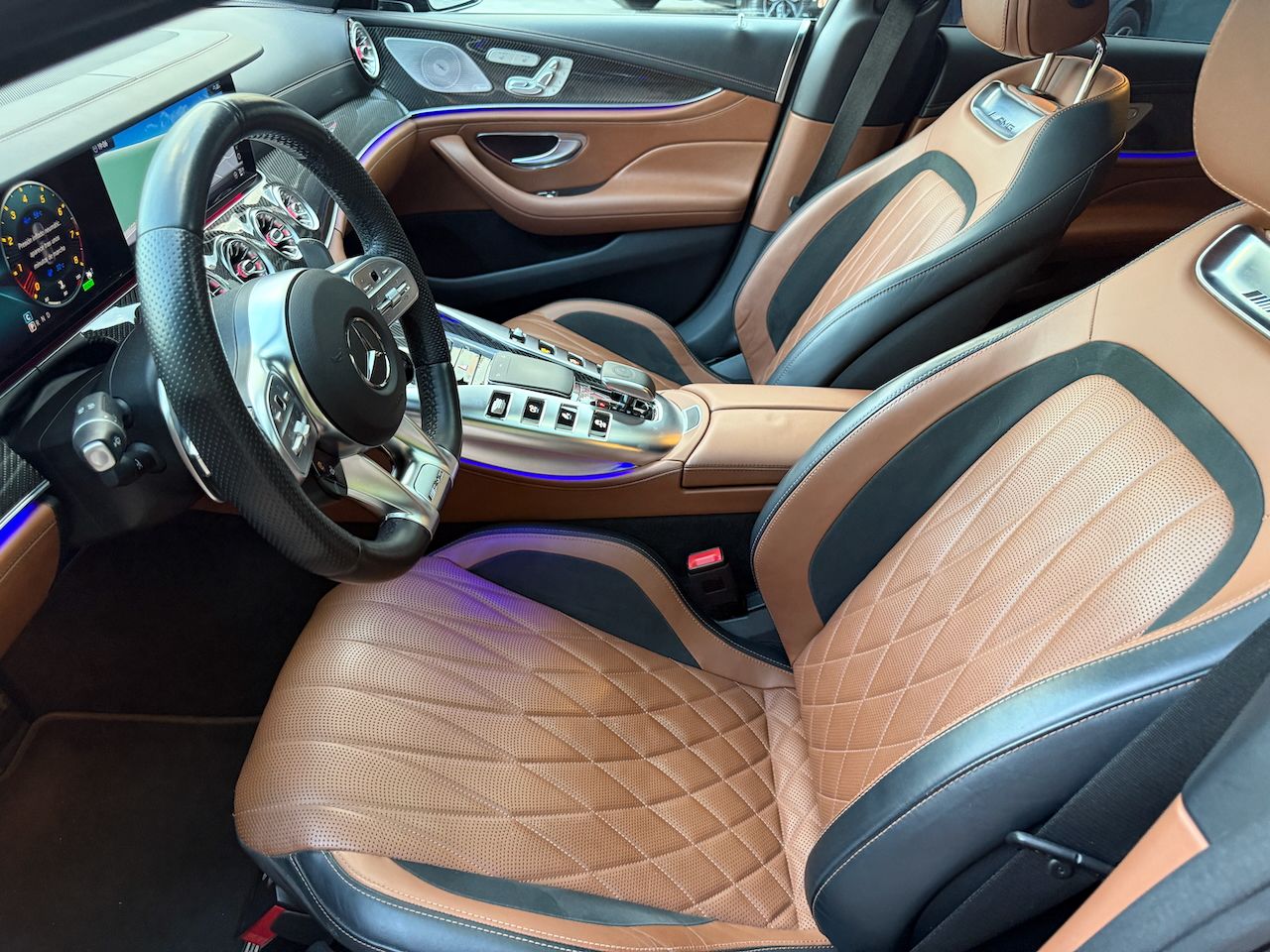 Mercedes AMG-GT  53 4MATIC+ 4 puertas Coupé - Foto 36
