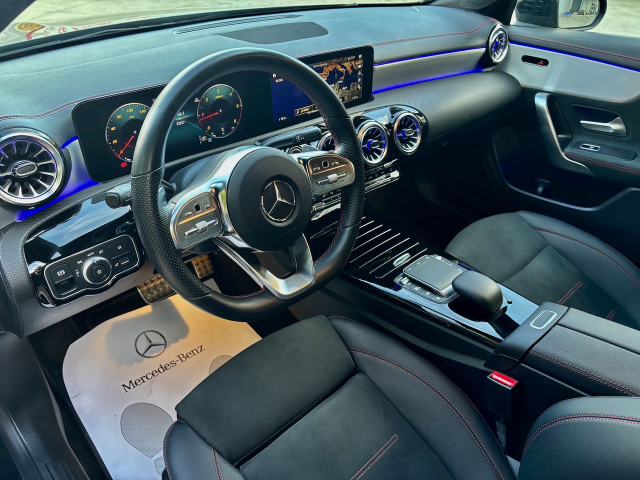 Mercedes Clase CLA 200 d AMG LINE  - Foto 17