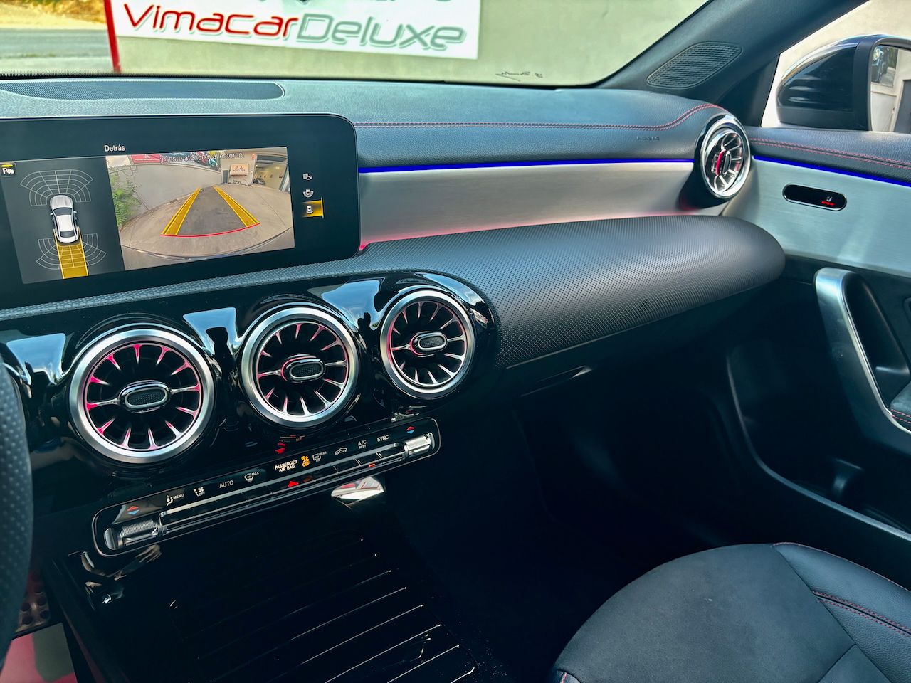 Mercedes Clase CLA 200 d AMG LINE  - Foto 19