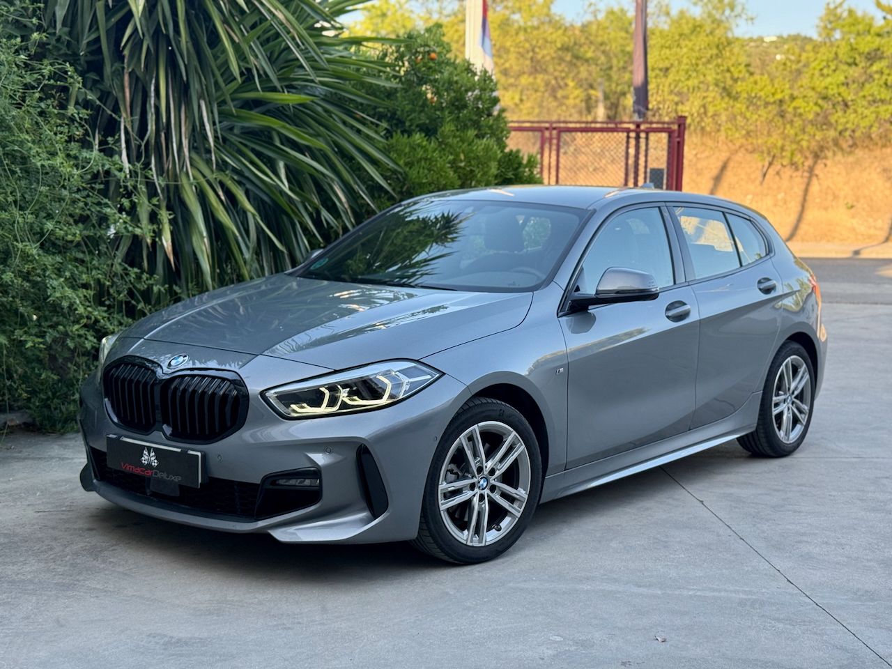Foto bmw serie 1 2024 /