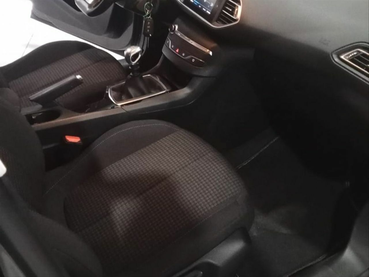 Peugeot 308 5p Allure PureTech 110 SS 6 Vel. MAN - Foto 14