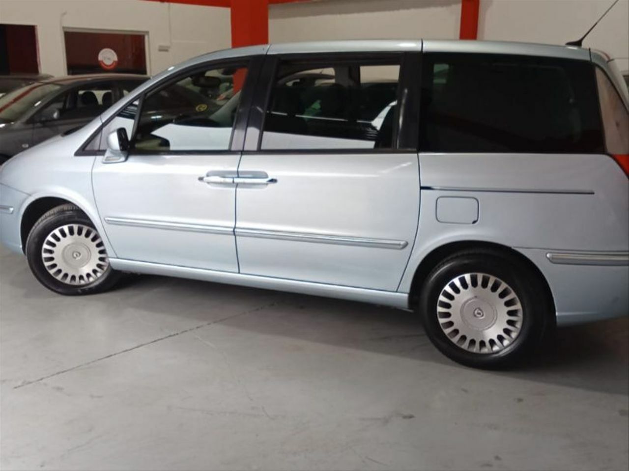 Lancia Phedra 2.0 16v JTD 120CV - Foto 6