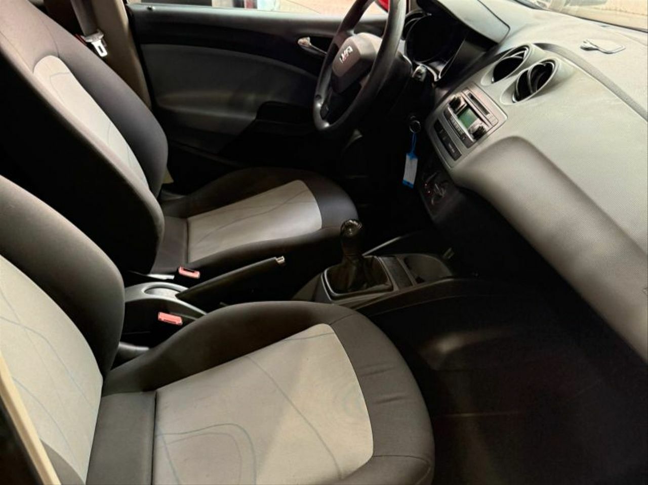 Seat Ibiza 1.6 TDI 90cv Reference ITech - Foto 17