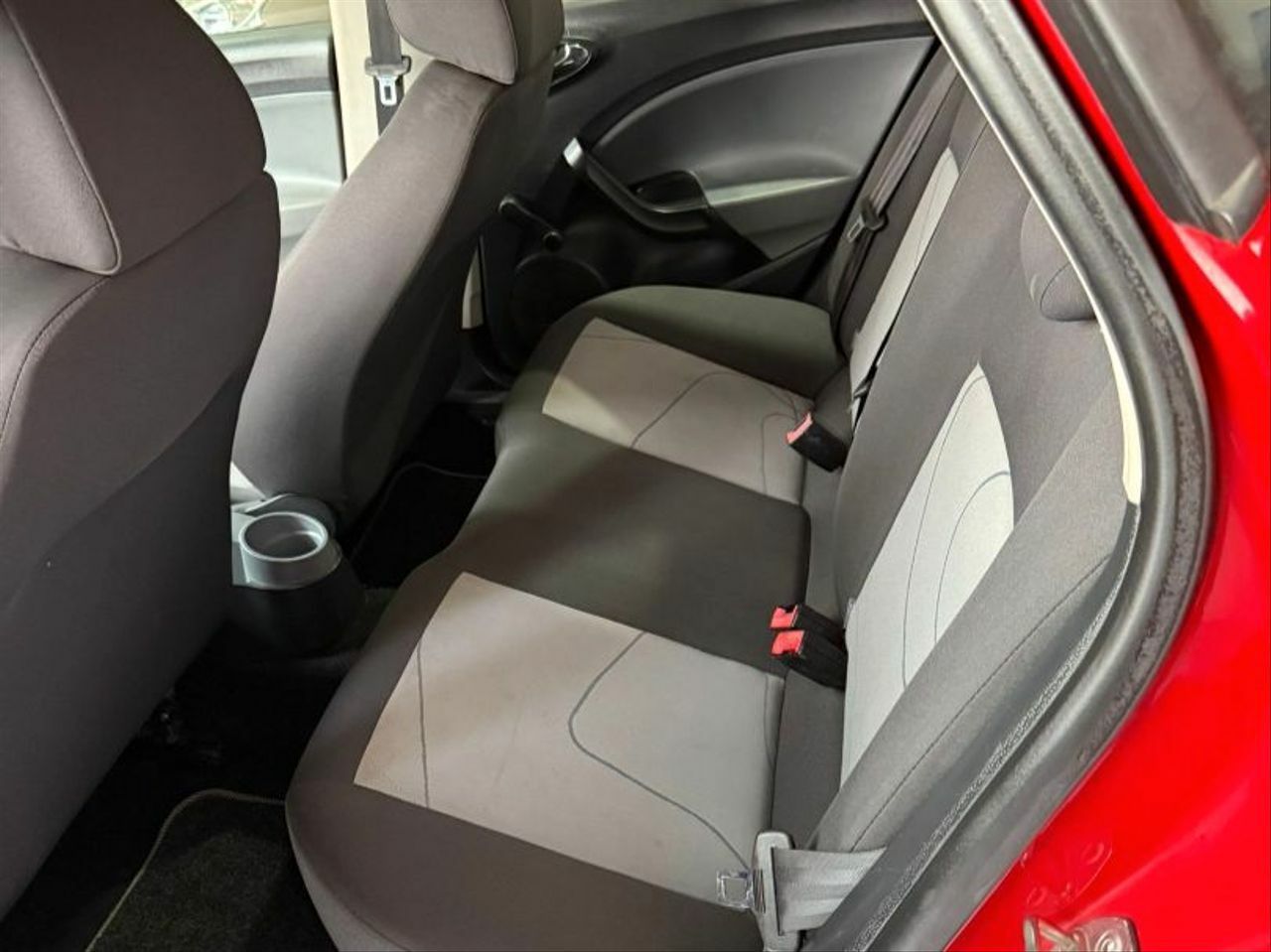 Seat Ibiza 1.6 TDI 90cv Reference ITech - Foto 15