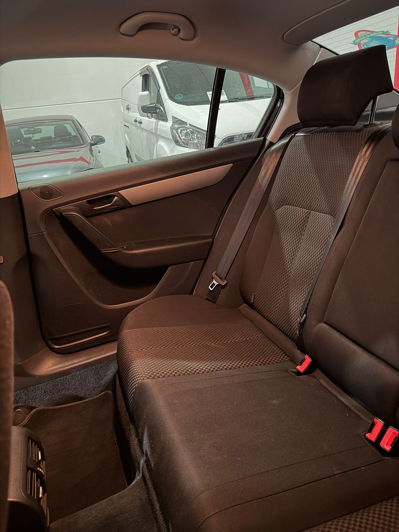 Volkswagen Passat 2.0 TDI 140 DSG Highline BlueMotion Tech - Foto 18