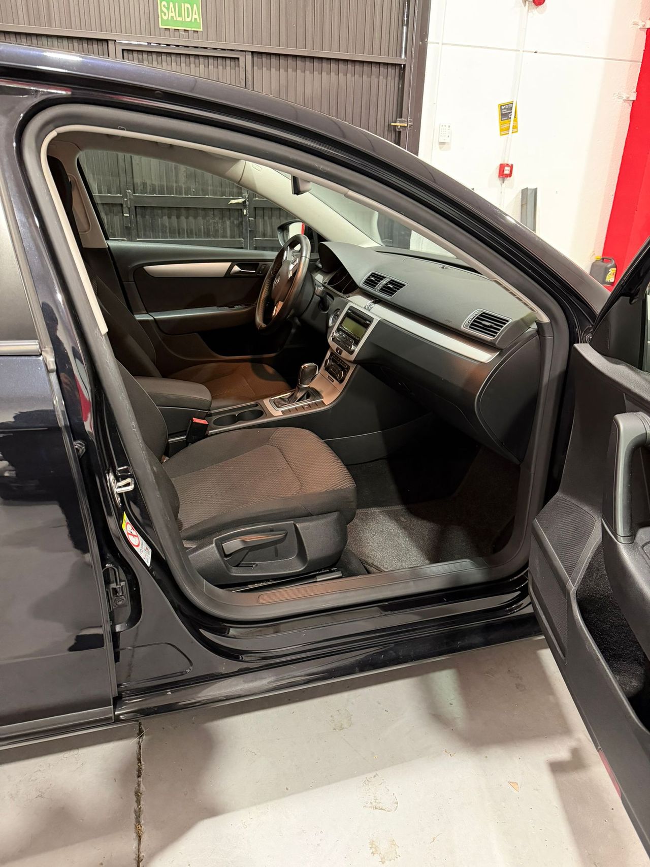 Volkswagen Passat 2.0 TDI 140 DSG Highline BlueMotion Tech - Foto 16