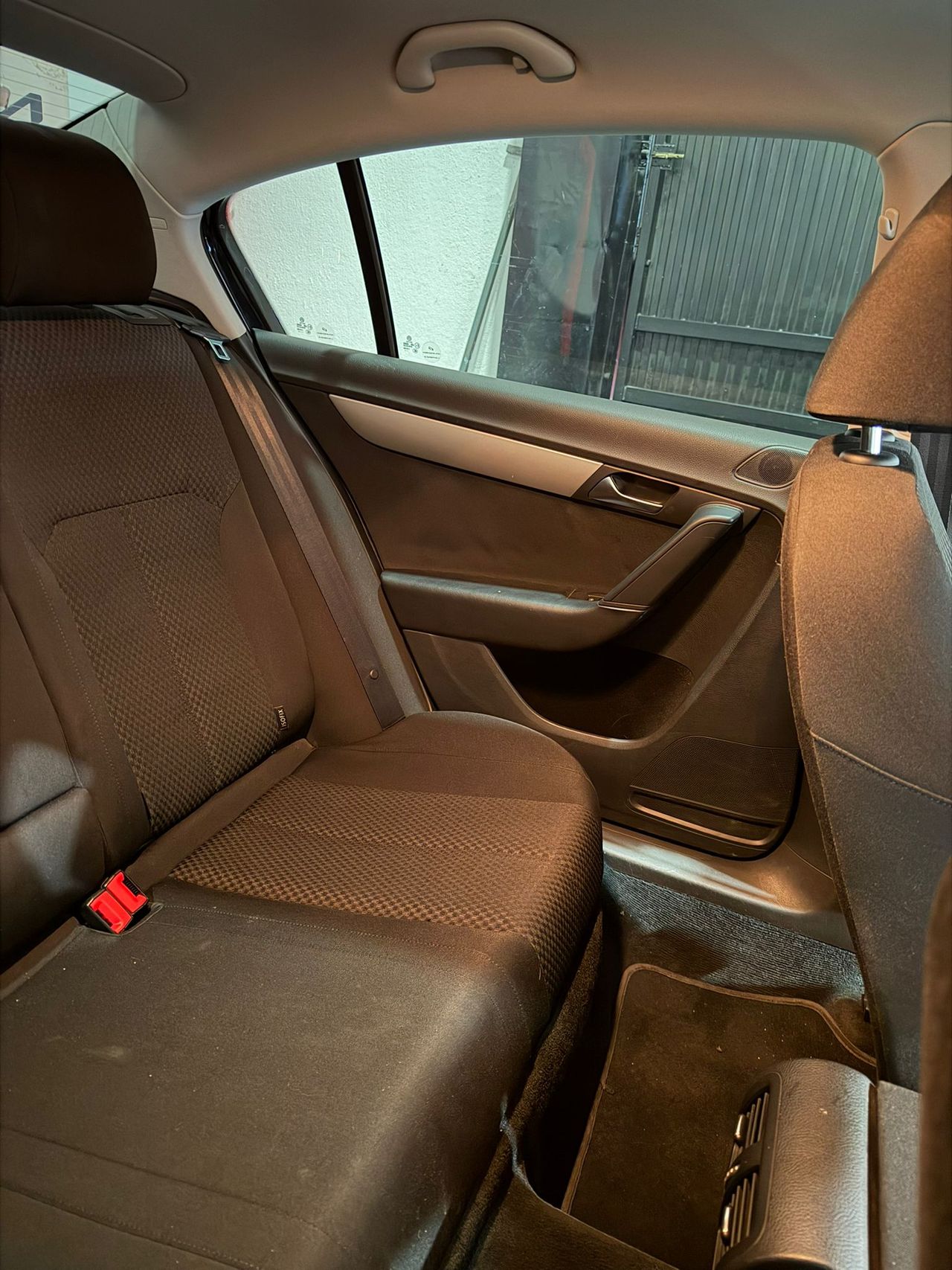 Volkswagen Passat 2.0 TDI 140 DSG Highline BlueMotion Tech - Foto 20