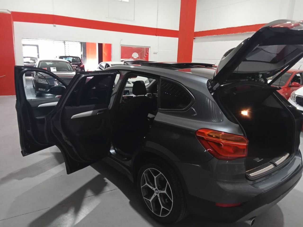 BMW X1 sDrive18d - Foto 11
