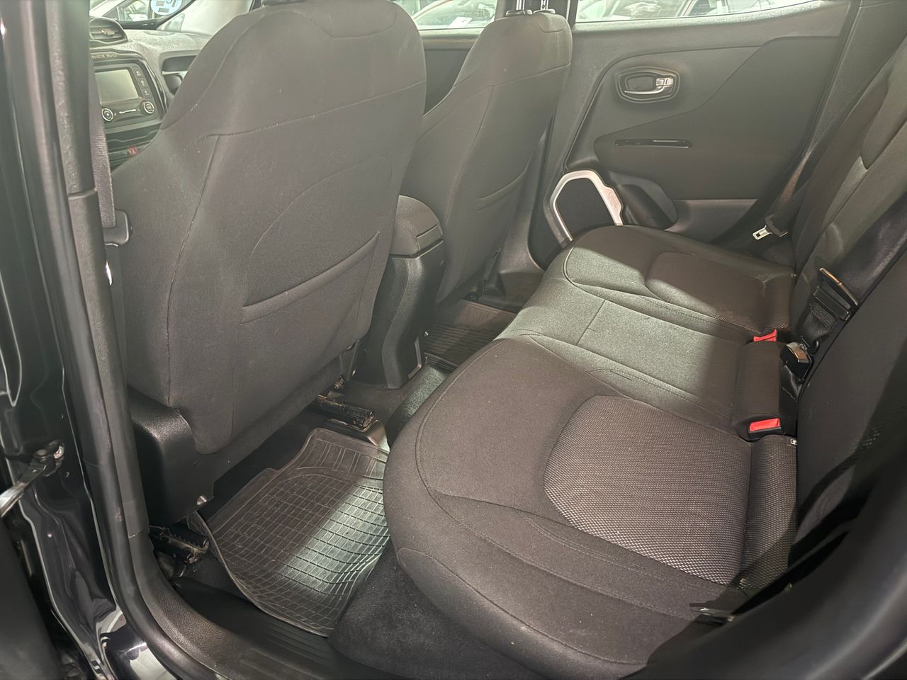 Jeep Renegade 2.0 MultiJet 103 kW (140 CV) Limited 4x4 Active Drive - Foto 14