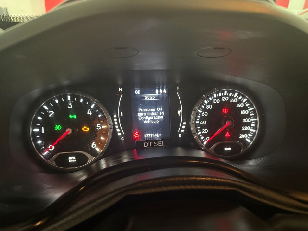 Jeep Renegade 2.0 MultiJet 103 kW (140 CV) Limited 4x4 Active Drive - Foto 16