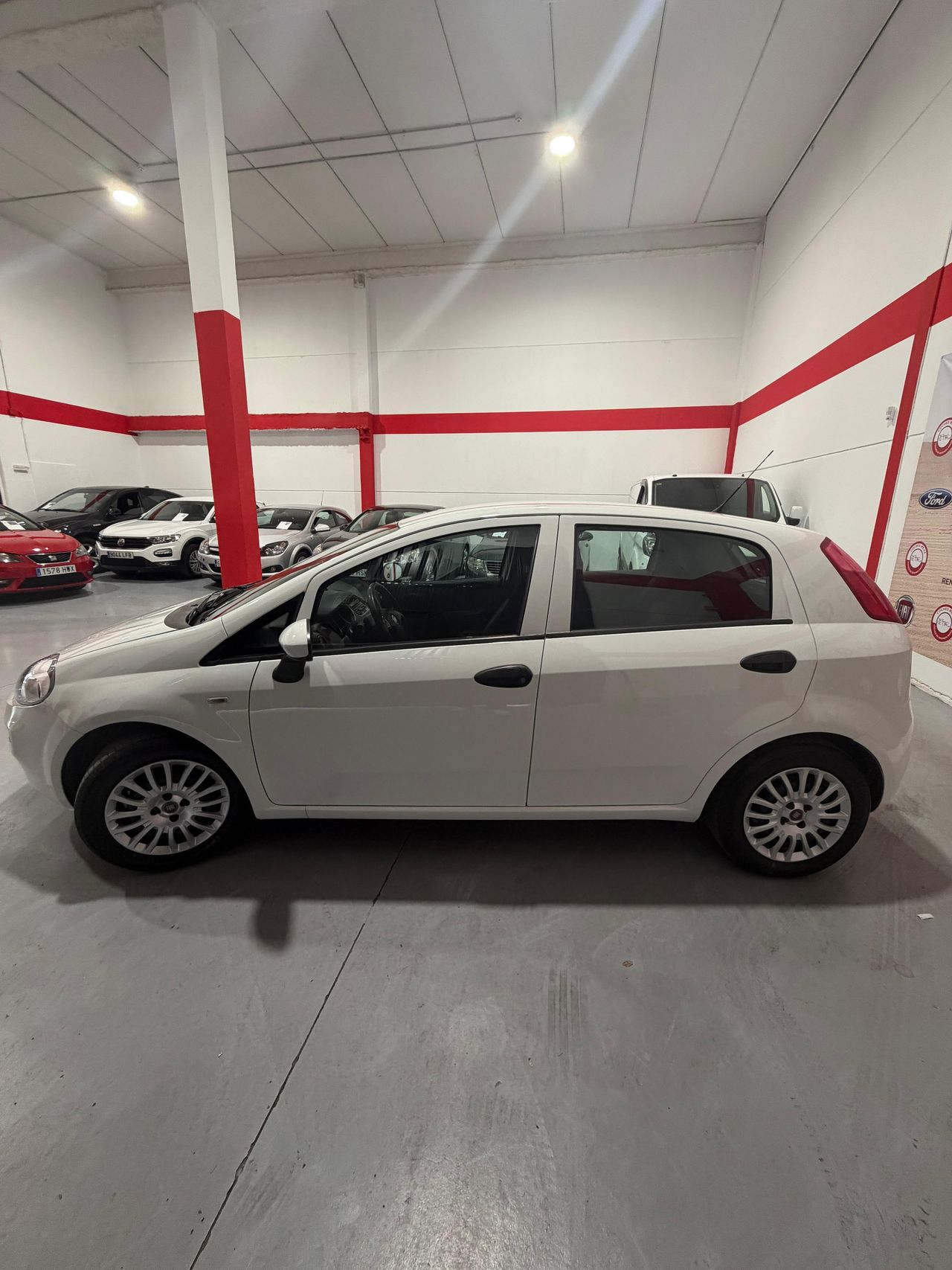 Fiat Punto 1.2 8v Pop 51kW 69CV SS Gasolina - Foto 6