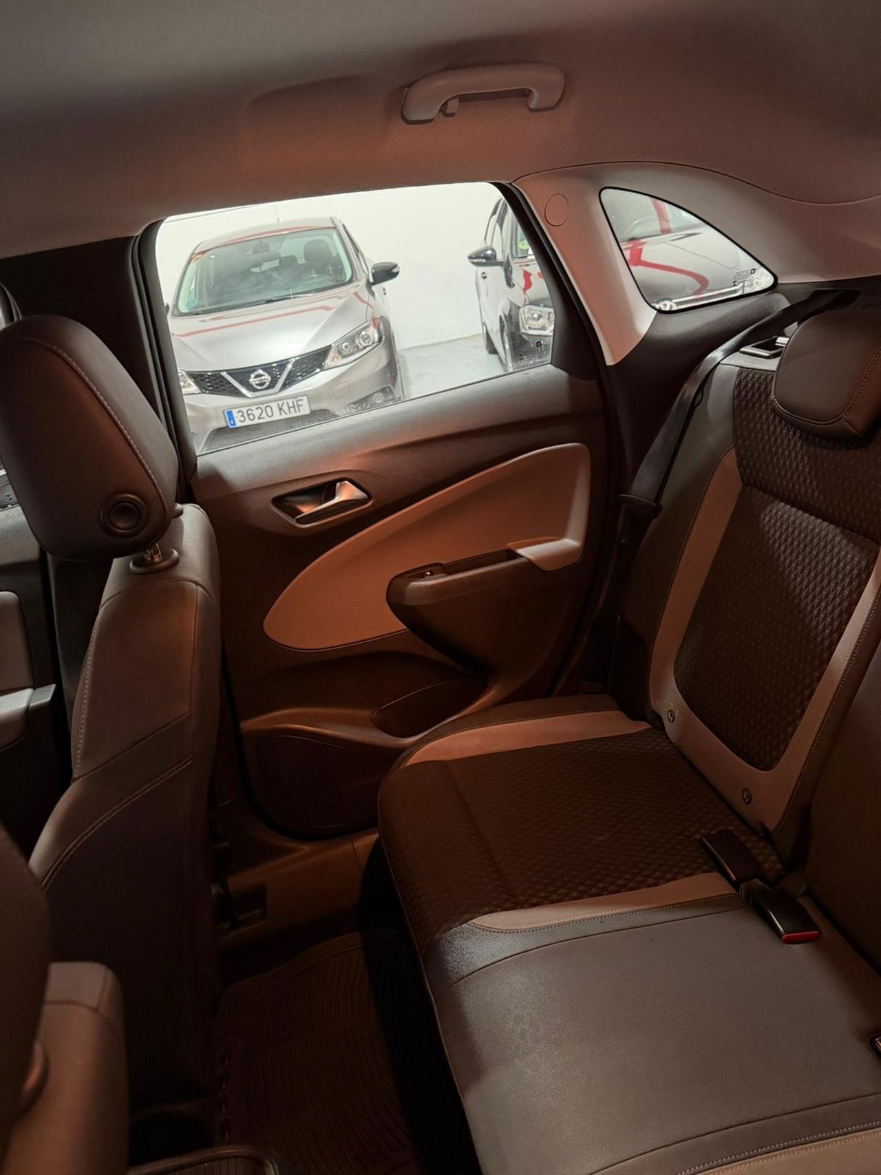 Opel Crossland X Turbo D 1.6 - Foto 13