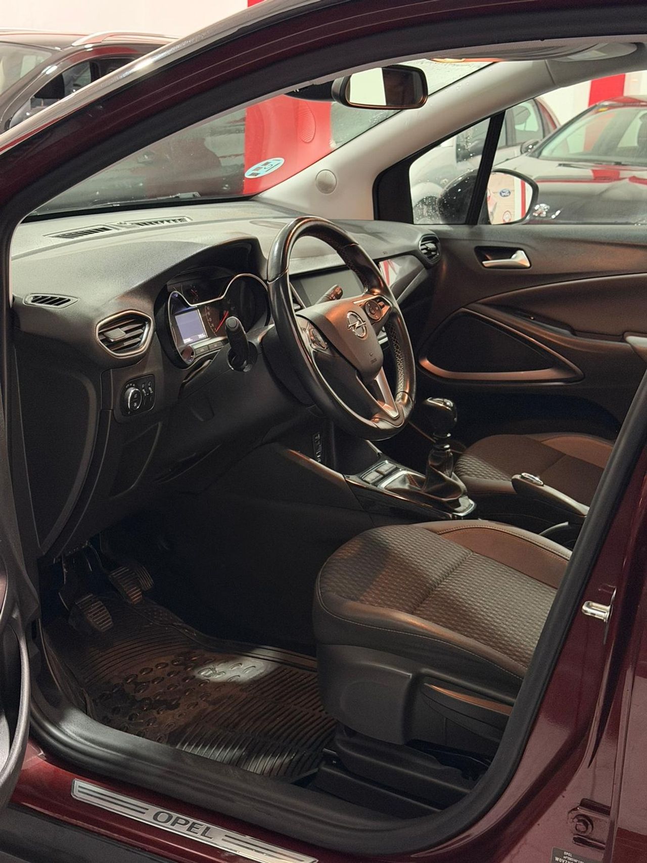 Opel Crossland X Turbo D 1.6 - Foto 15