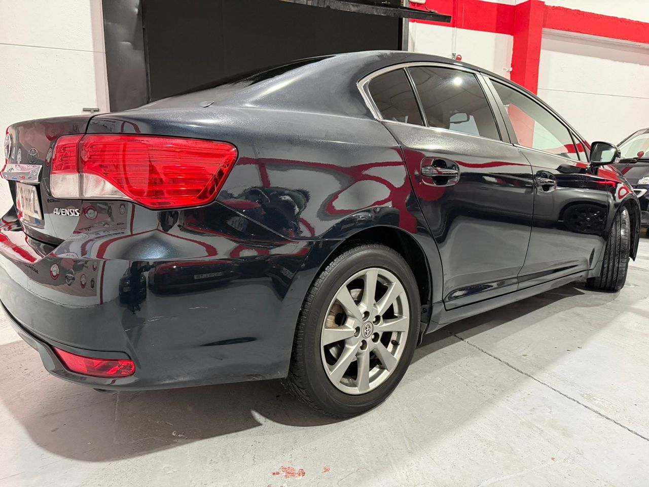 Toyota Avensis Sedán 120D Advance - Foto 7