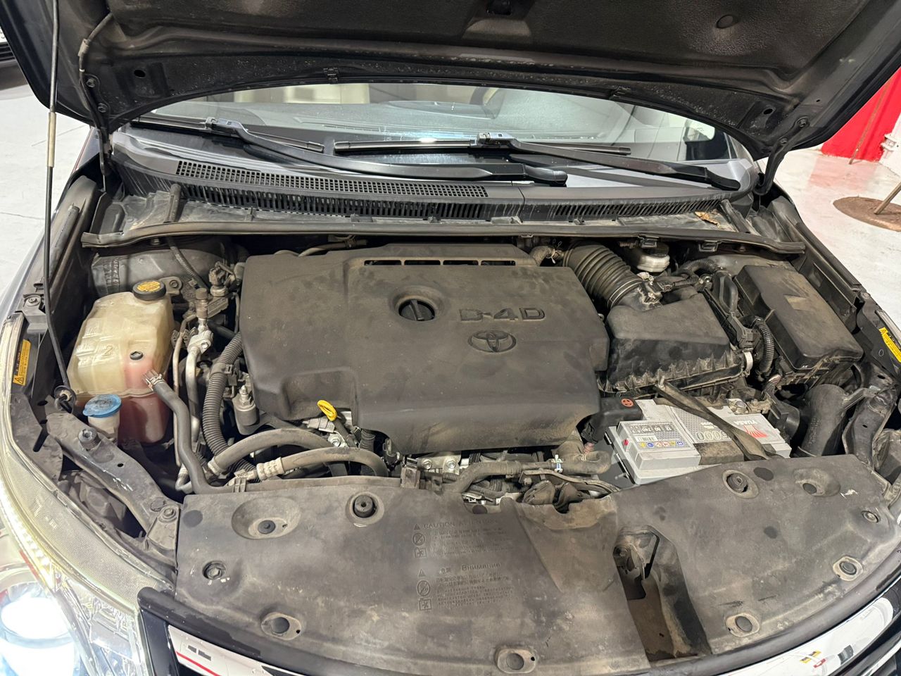 Toyota Avensis Sedán 120D Advance - Foto 17