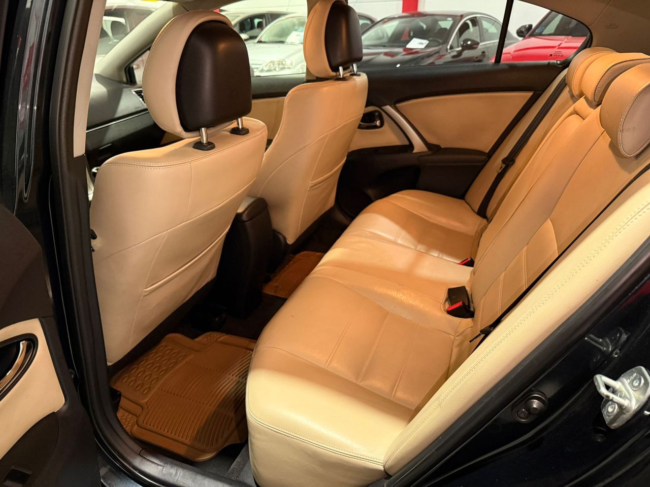 Toyota Avensis Sedán 120D Advance - Foto 14