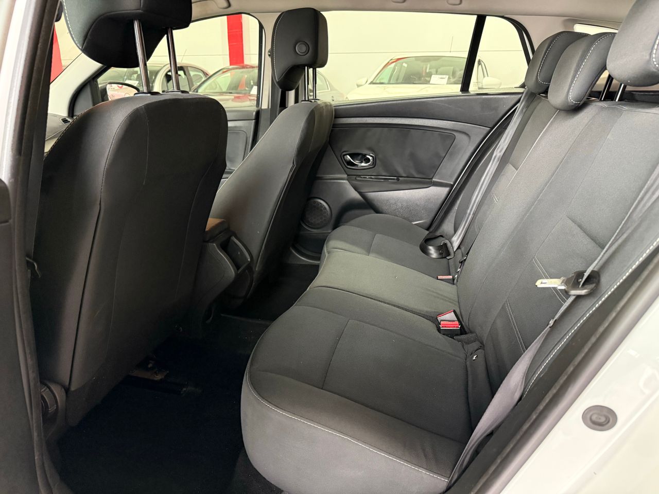 Renault Megane Mégane Sport Tourer Limited Energy dCi 110 S&S - Foto 11