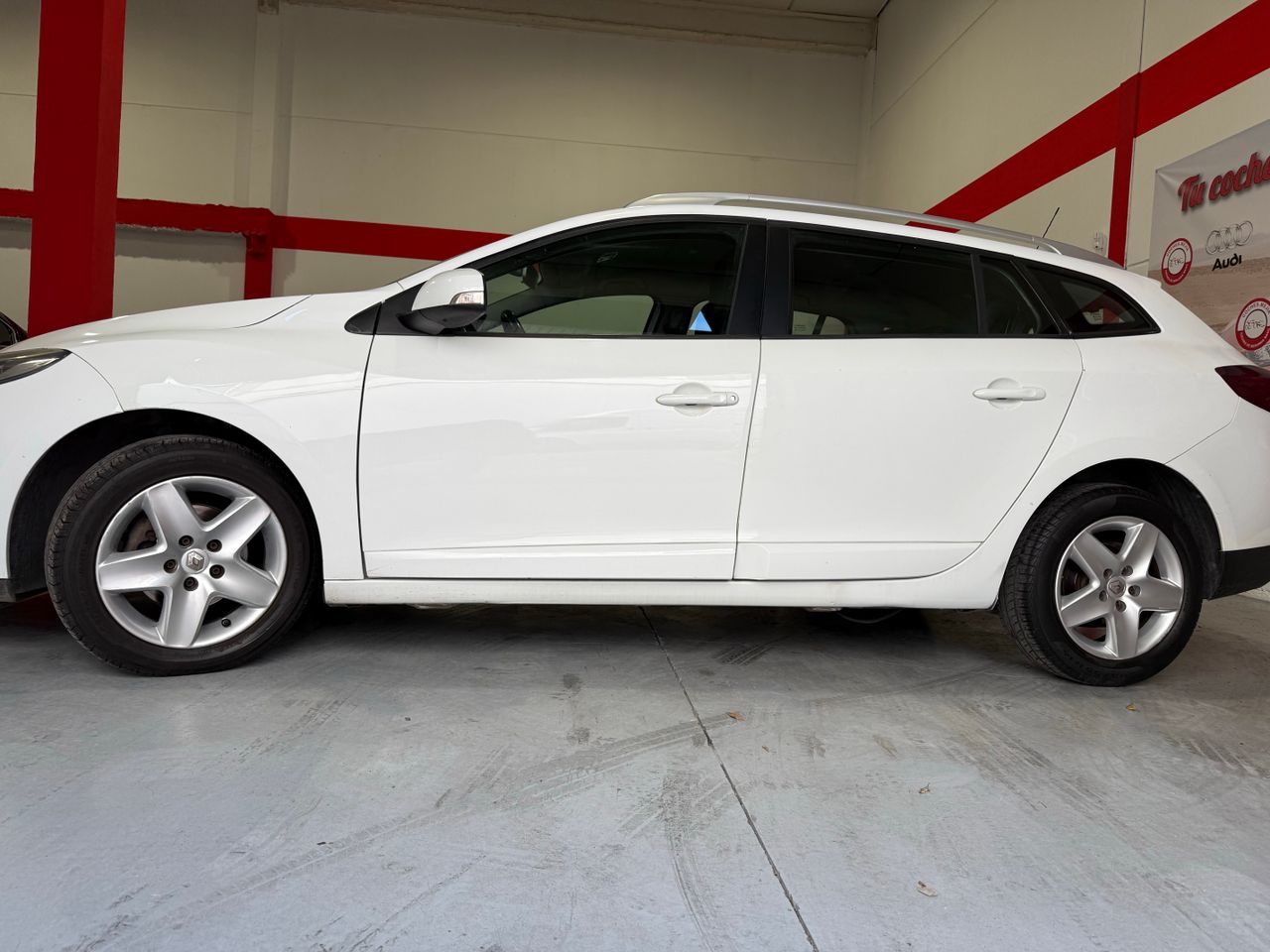 Renault Megane Mégane Sport Tourer Limited Energy dCi 110 S&S - Foto 3