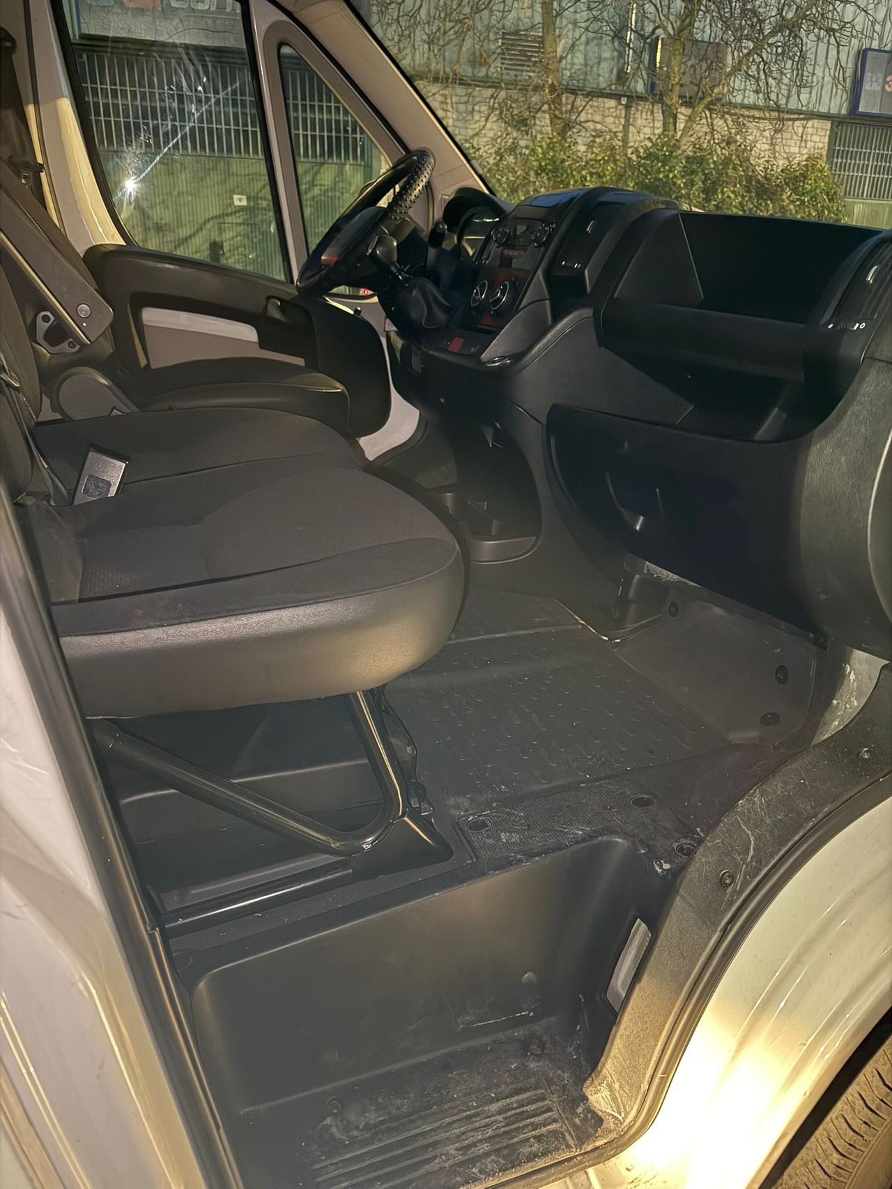 Peugeot Boxer 335 L3H2 BlueHDi 96KW 130CV - Foto 17