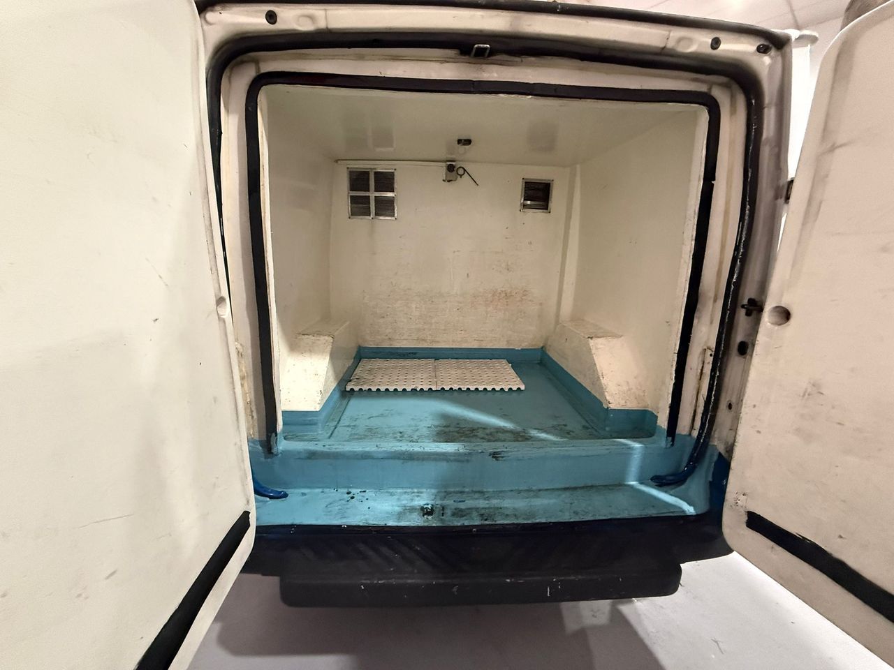 Ford Transit t260 TDCI 125 CV ISOTERMO - Foto 11