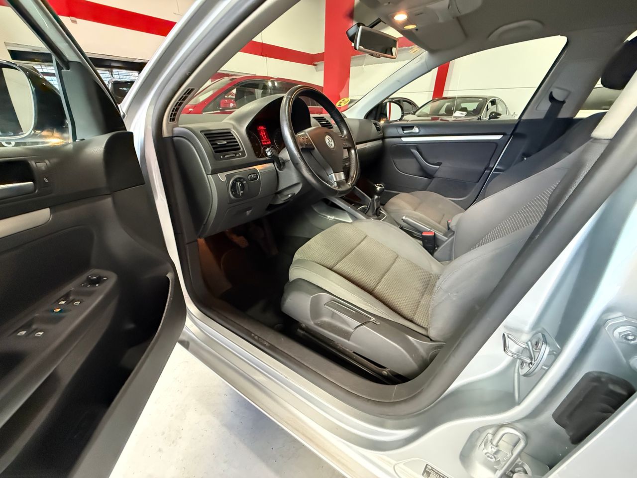 Volkswagen Jetta 2.0 TDI 140 DPF Highline - Foto 12