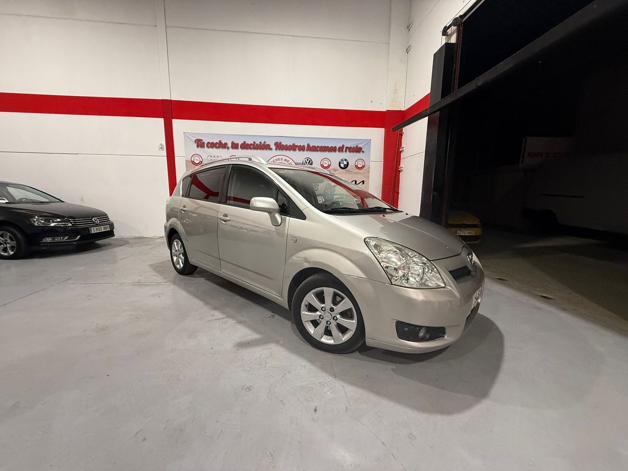 Toyota Corolla Verso Luna 2.2 D-4D 136 CV - Foto 3