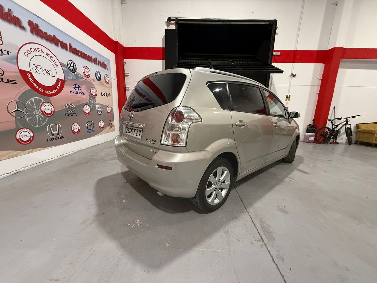 Toyota Corolla Verso Luna 2.2 D-4D 136 CV - Foto 7