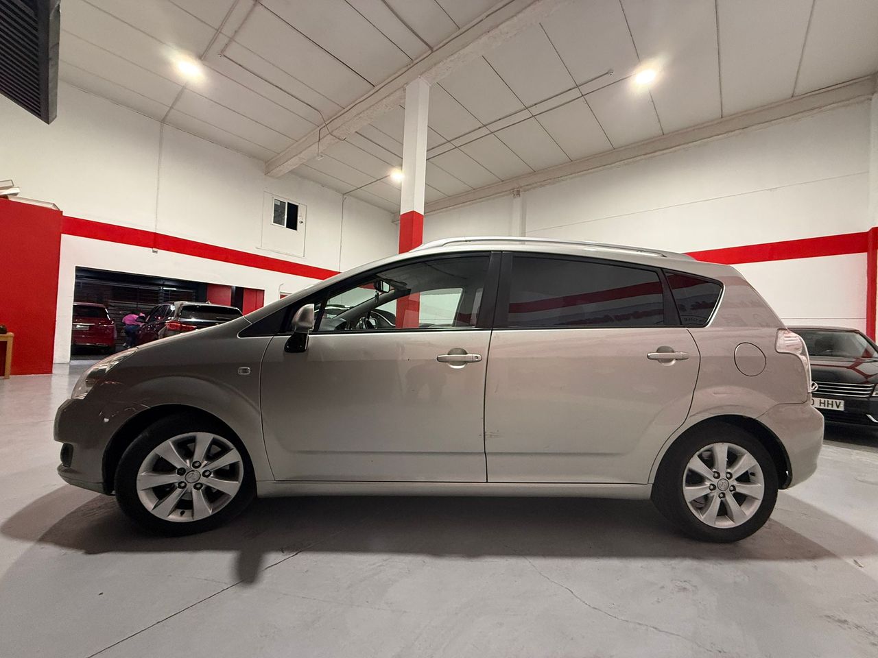 Toyota Corolla Verso Luna 2.2 D-4D 136 CV - Foto 6