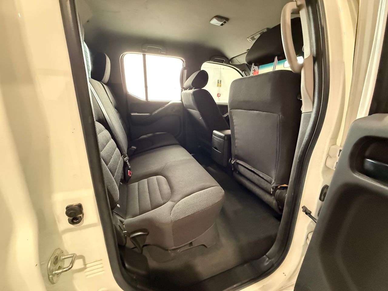 Nissan Navara 2.5dCi (171 CV) XE Doble Cabina 4x4 - Foto 14