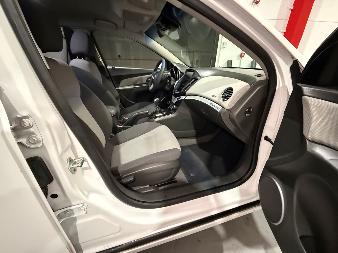 Chevrolet Cruze 1.6 LS 124 CV 4p - Foto 14