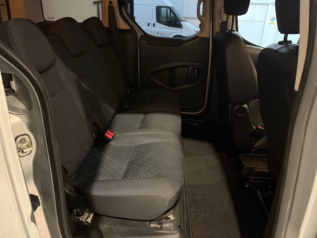 Peugeot Partner Nuevo  Tepee Confort HDi 90 - Foto 11