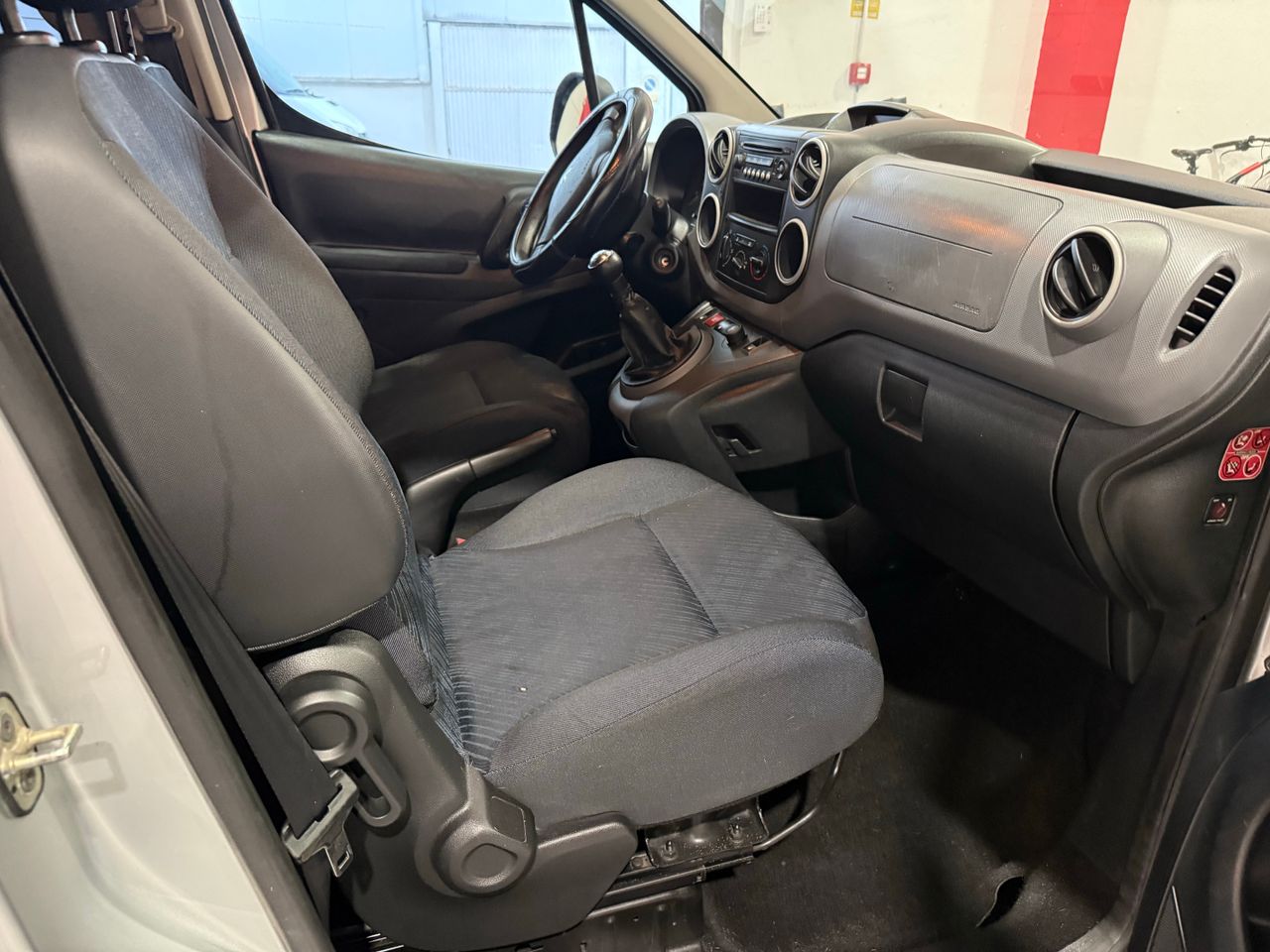 Peugeot Partner Nuevo  Tepee Confort HDi 90 - Foto 12