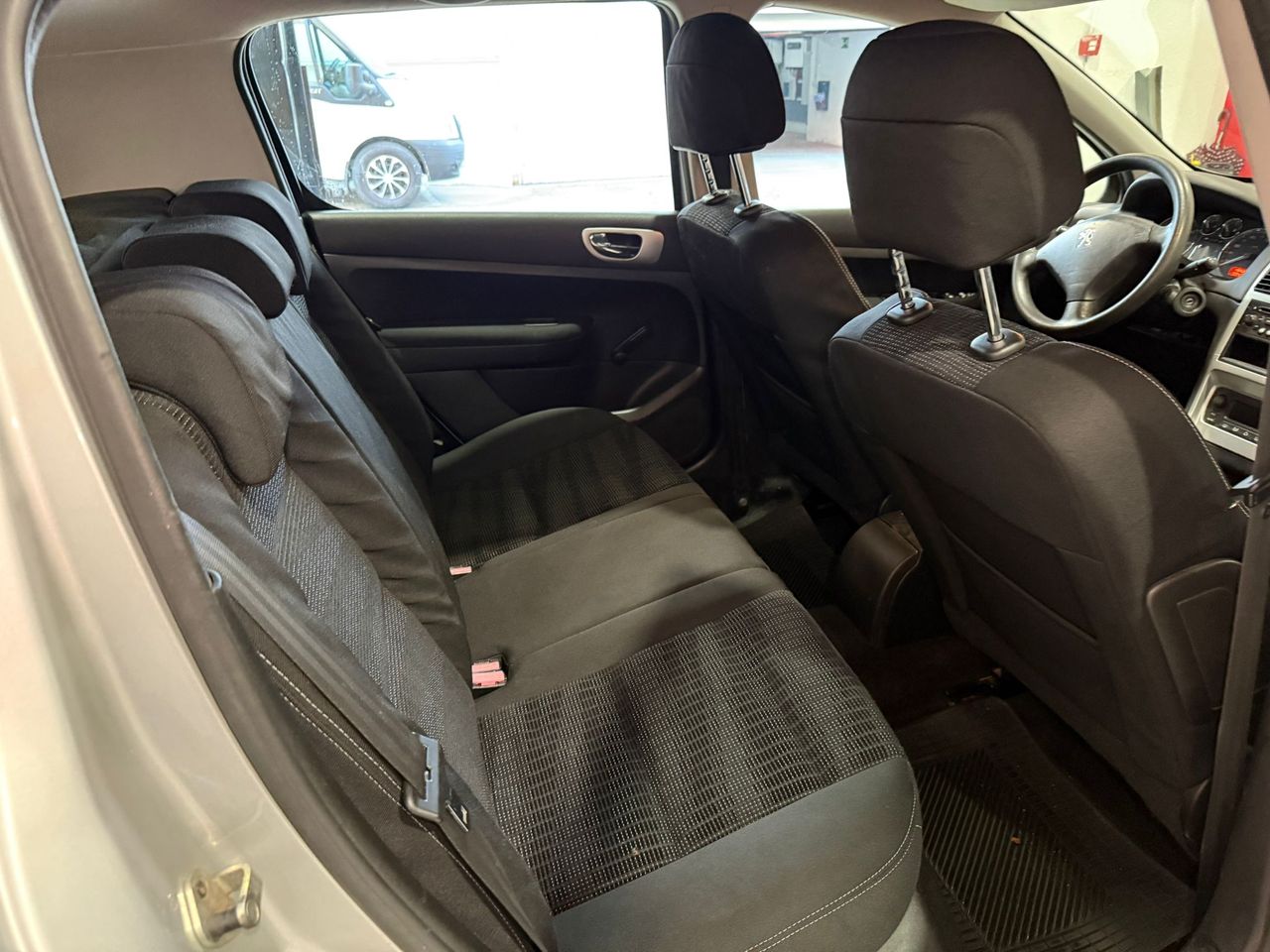 Peugeot 307 5p XS+ 1.4 16v - Foto 17