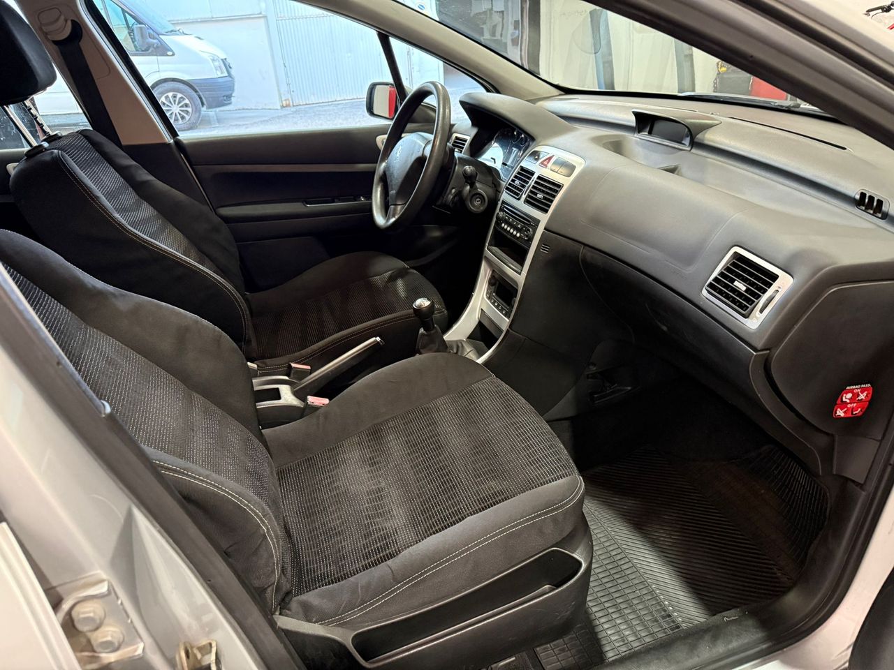 Peugeot 307 5p XS+ 1.4 16v - Foto 16